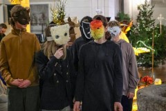 rigas-komercskola-ziemassvetku-gaismas-pieskariens_25