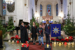 rigas-komercskola-ziemassvetku-gaismas-pieskariens_8