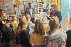 Spelesim-barikades_1