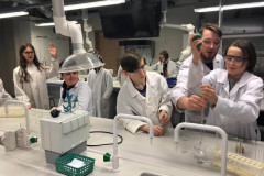 kimijas-konsultacija-rigas-komercskolas-5-7-klasu-audzekniem-3