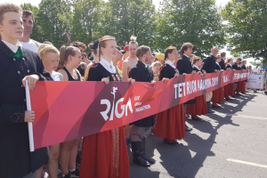 Rīgas Komercskolas komanda startēja Tet Rīgas maratonā 2019