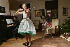 ziemassvetku-svinibas-kalnciema-kvartala-rigas-komercskola-11